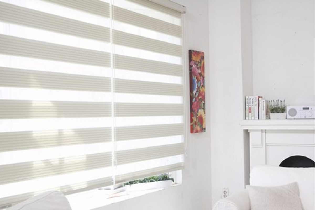 Rèm Cuốn Cầu Vồng Trắng Xám