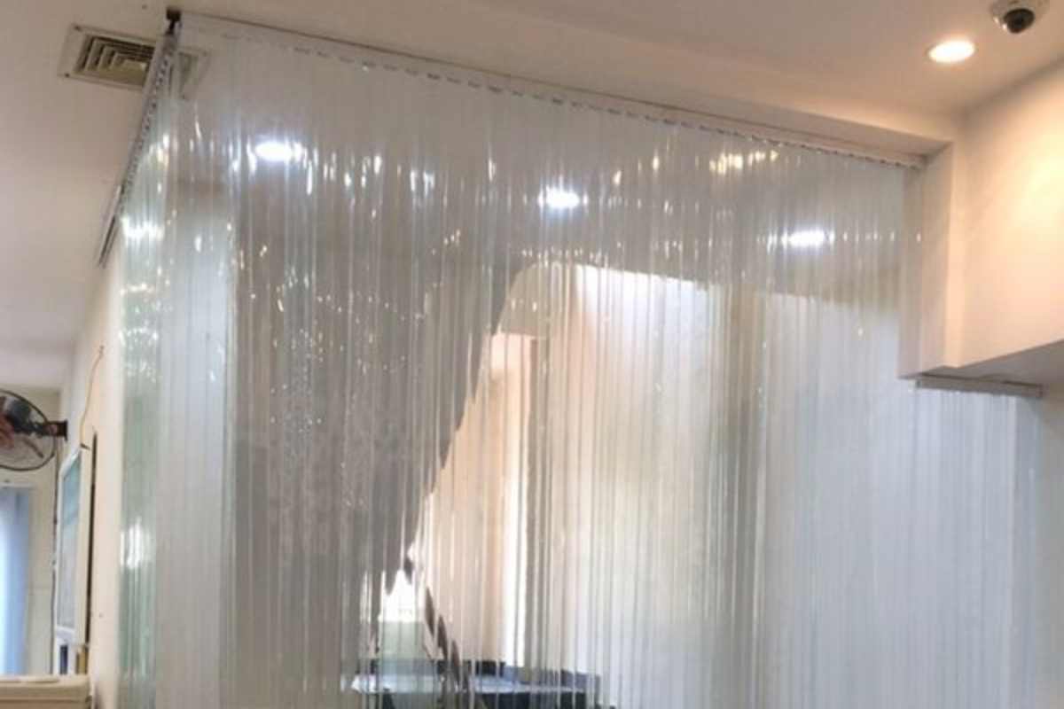 Rèm cuốn pvc trắng