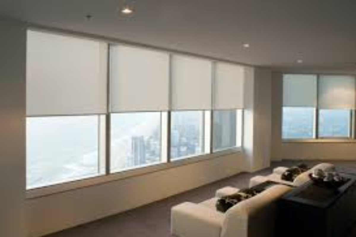 Rèm cuốn vải trơn be