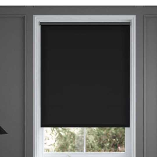 Rèm Cuốn Vải Trơn Đen