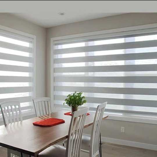 Rèm Cuốn Cầu Vồng Trắng Xám