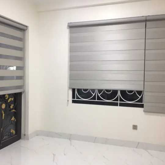 Rèm Cuốn Cầu Vồng Trắng Xám